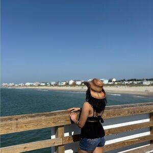 Meet your Posher, Anh